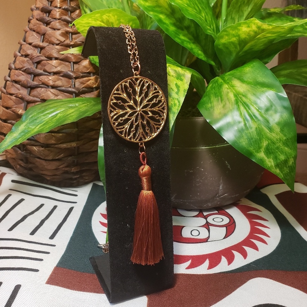 Gold/bronze tassel necklace